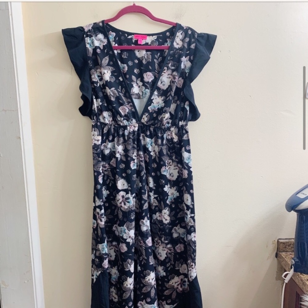 Betsey Johnson floral v neck ruffle sleeve midi L